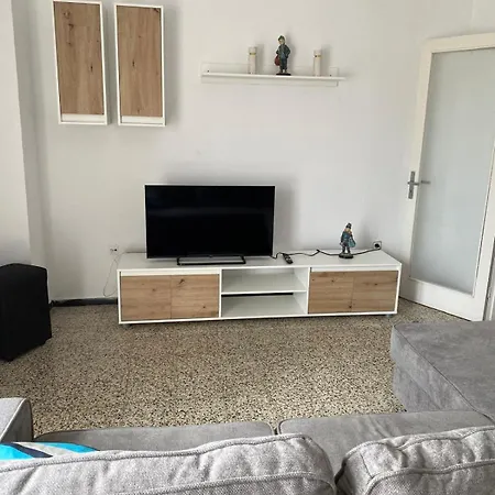 Comfortable And Conveniently Located House