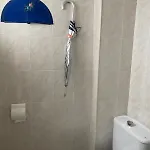 Comfortable And Conveniently Located House 아파트