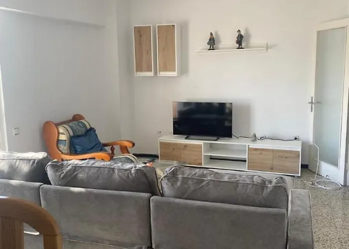 Comfortable And Conveniently Located House * 라스팔마스