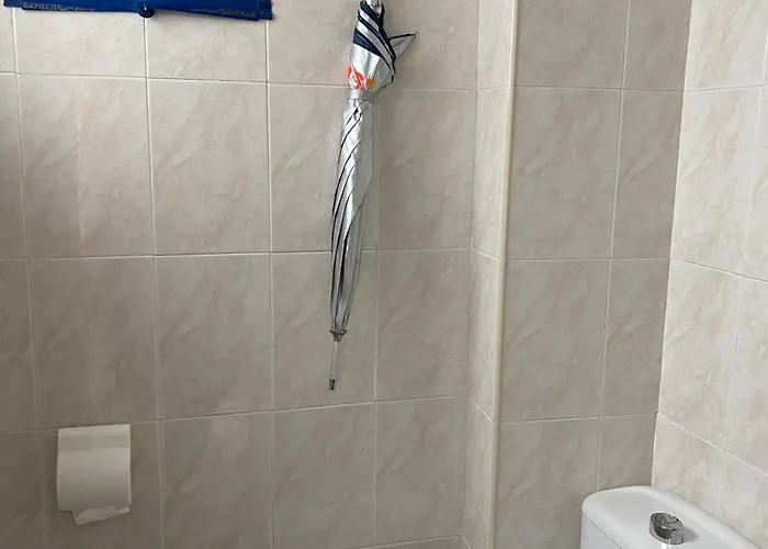 Comfortable And Conveniently Located House דירה